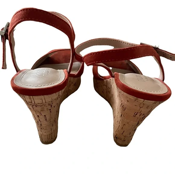 Charles By Charles David Red Open-Toe Sandals - Picture 4 of 6